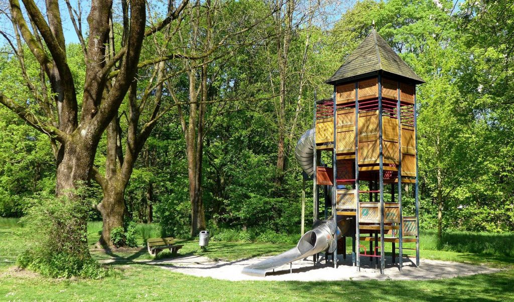 Spielplatzreinigung Casspi